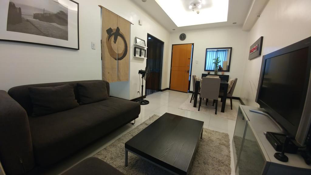 1Br Condo Above Eastwood Mall * Manila